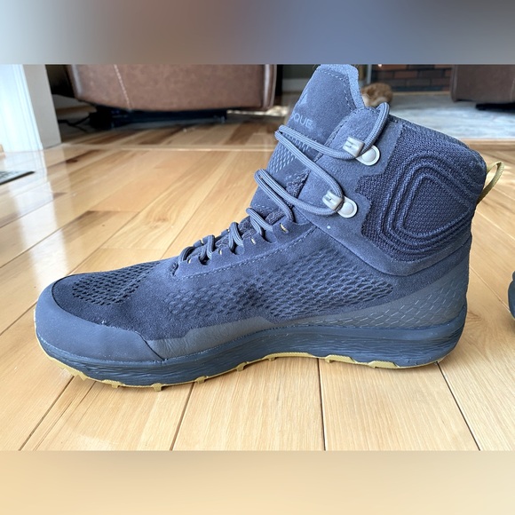 SOLD - Picture 7 of 9